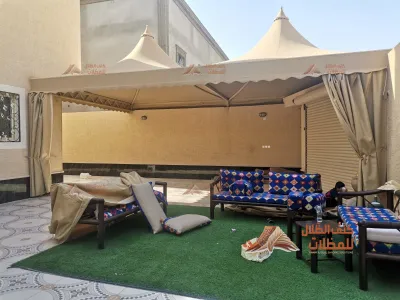 مظلات هرميه