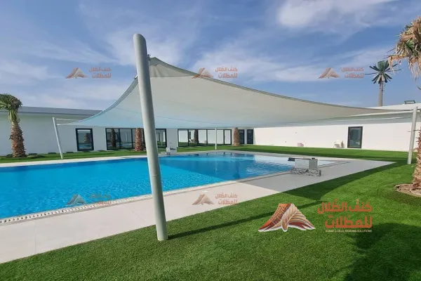 مظلات مسابح