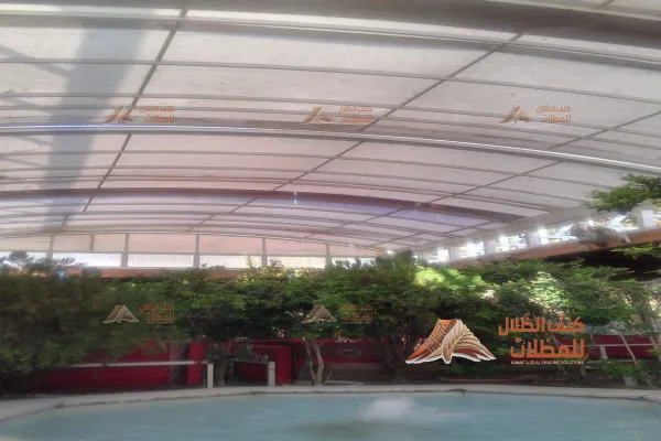 مظلات مسابح