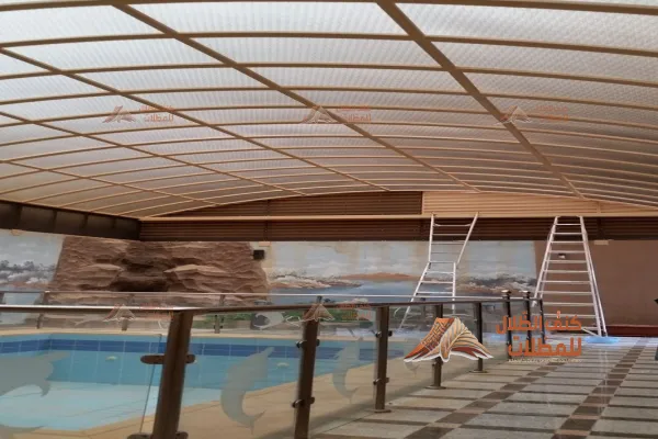 مظلات مسابح